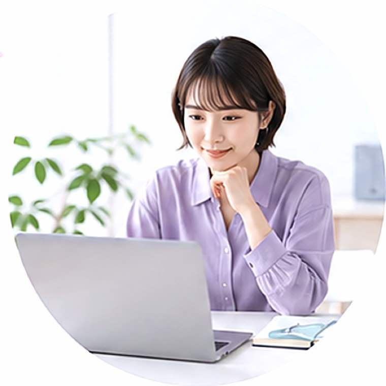 サポートを受けながら制作する受講生